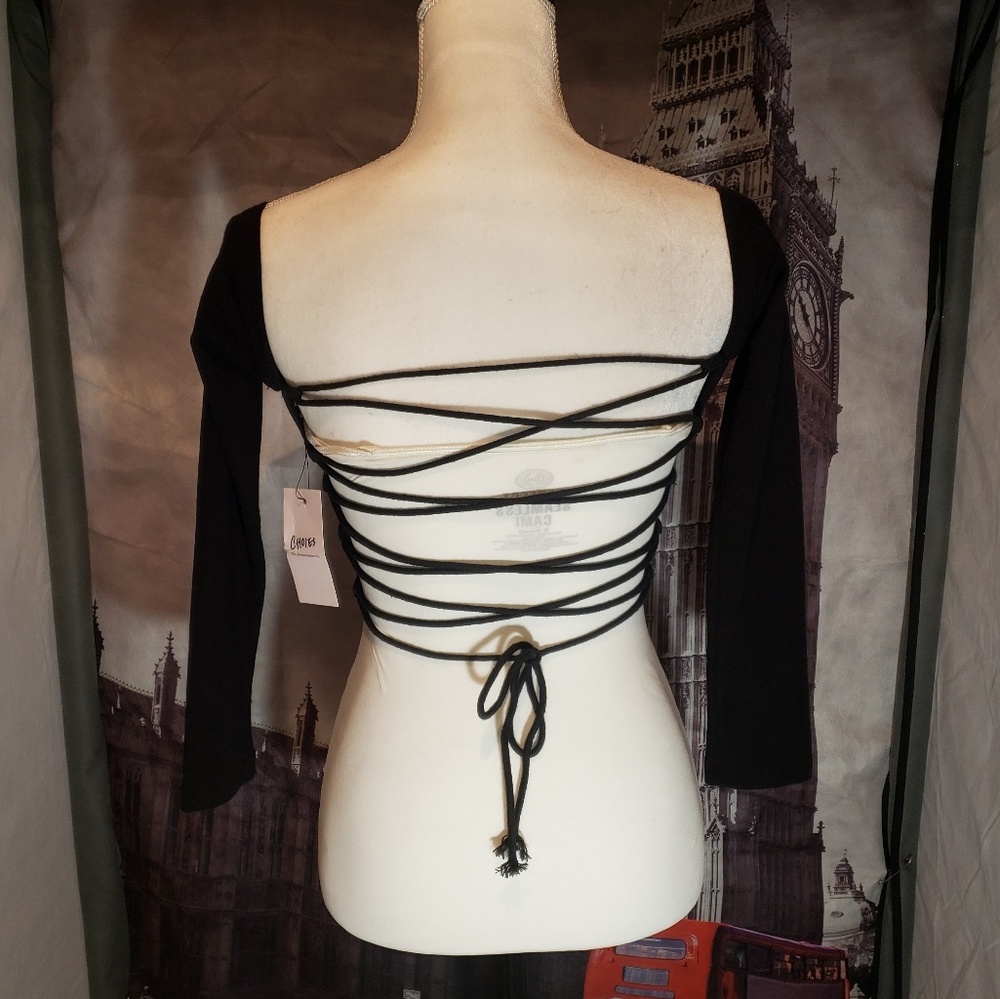 3/10$NWT! Black off shoulder lace up back crop top - Picture 5 of 9